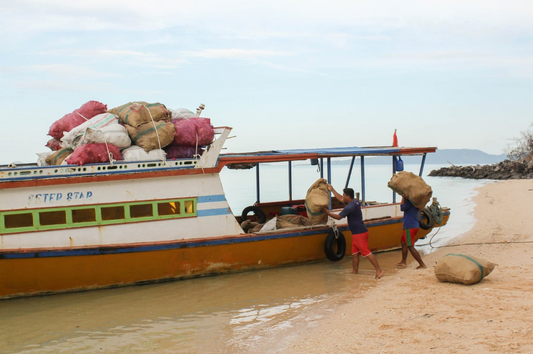 How INIKA Organic Works with CleanHub to Combat Plastic Waste