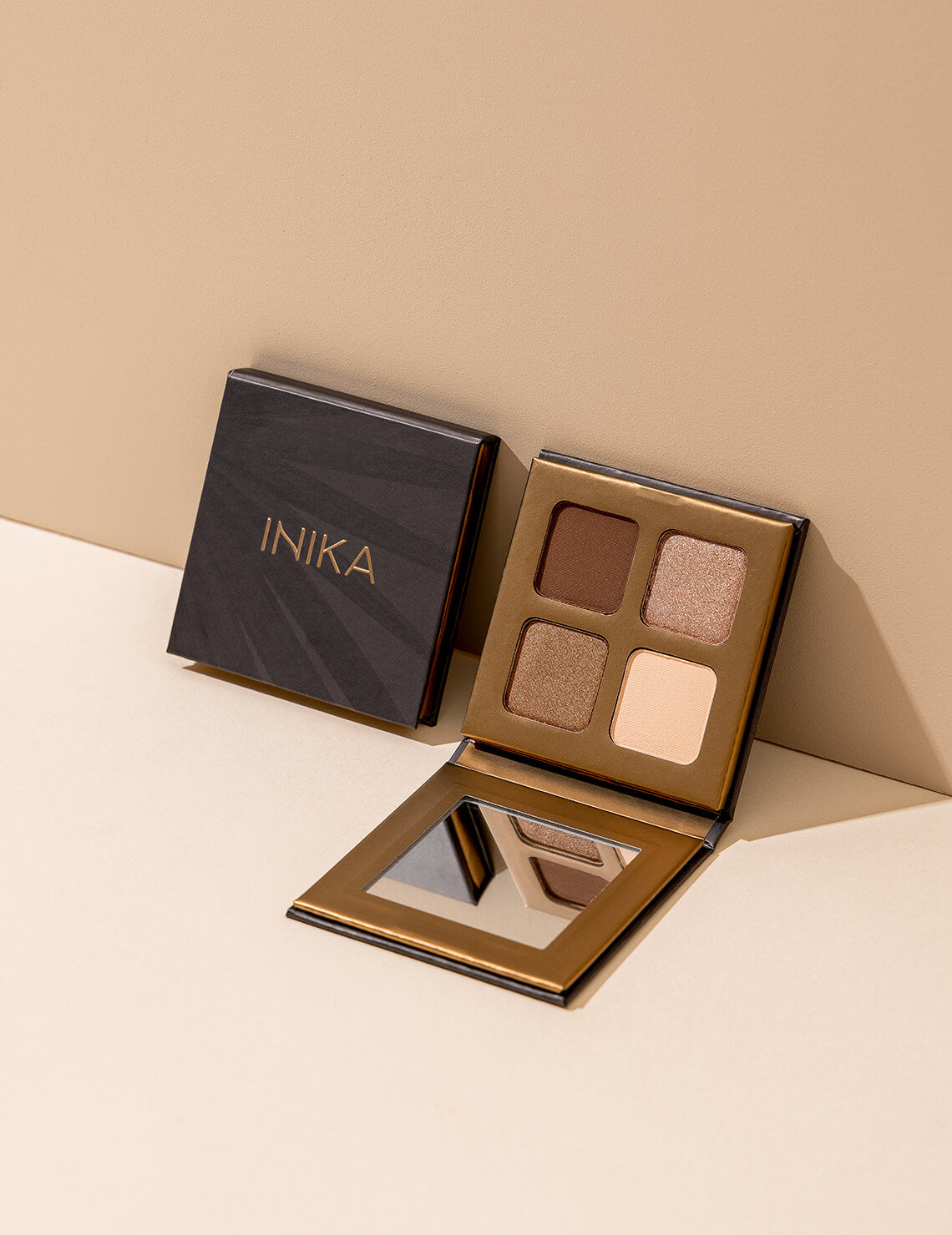 INIKA Organic Quad Eyeshadow Palette (Wind) | INIKA Organic | Lifestyle 03